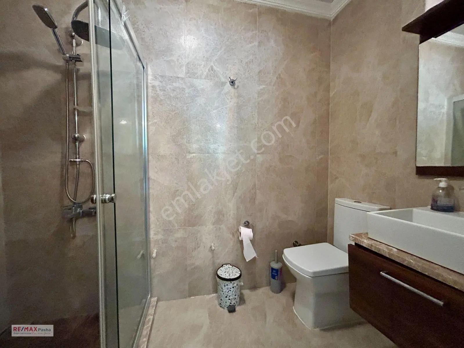 Kuşadası'nda 500 M² Arsa İçerisinde, Özel Havuzlu, Tam Müstakil 4+1 Villa — fotoğraf 22