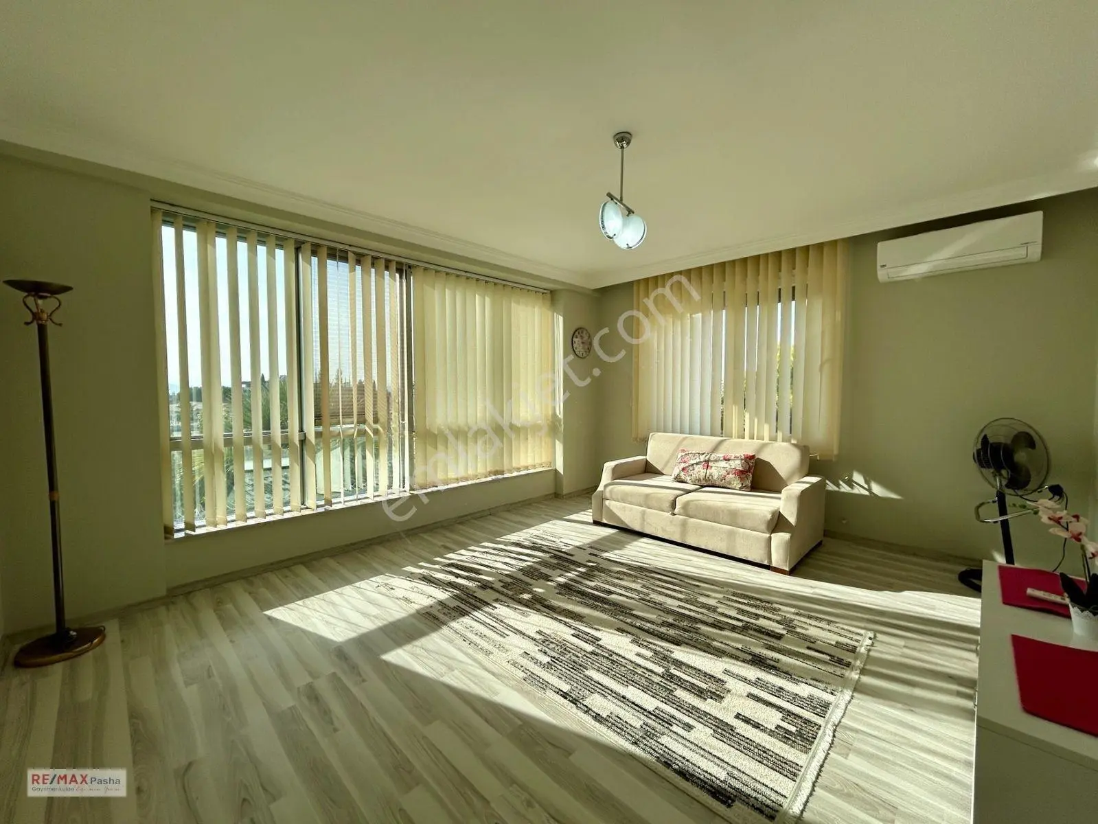 Kuşadası'nda 500 M² Arsa İçerisinde, Özel Havuzlu, Tam Müstakil 4+1 Villa — fotoğraf 27