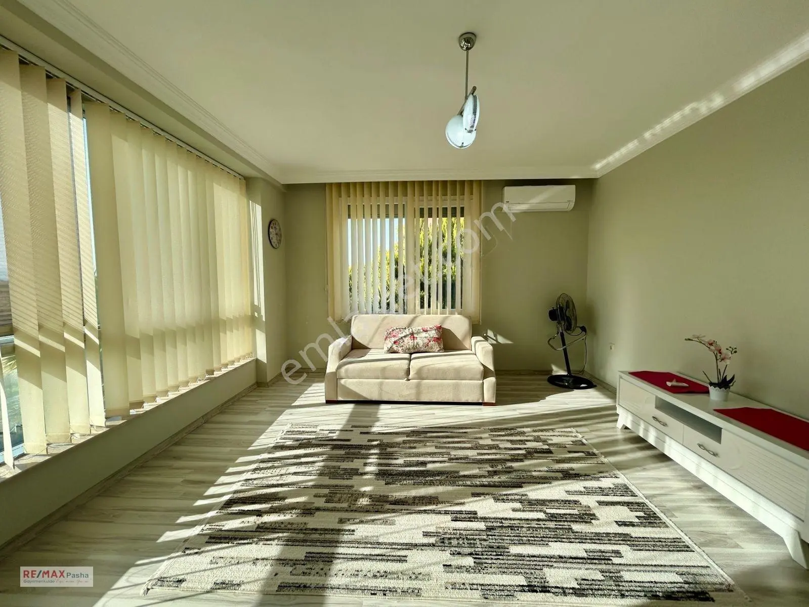 Kuşadası'nda 500 M² Arsa İçerisinde, Özel Havuzlu, Tam Müstakil 4+1 Villa — fotoğraf 28