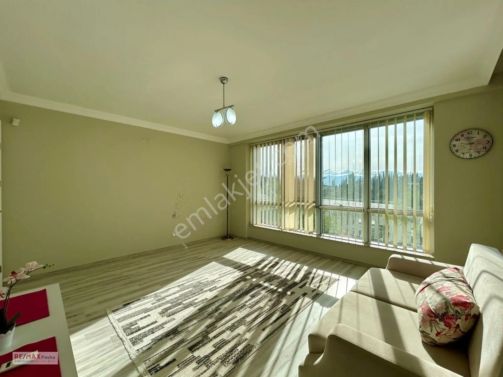 Kuşadası'nda 500 M² Arsa İçerisinde, Özel Havuzlu, Tam Müstakil 4+1 Villa — fotoğraf 30