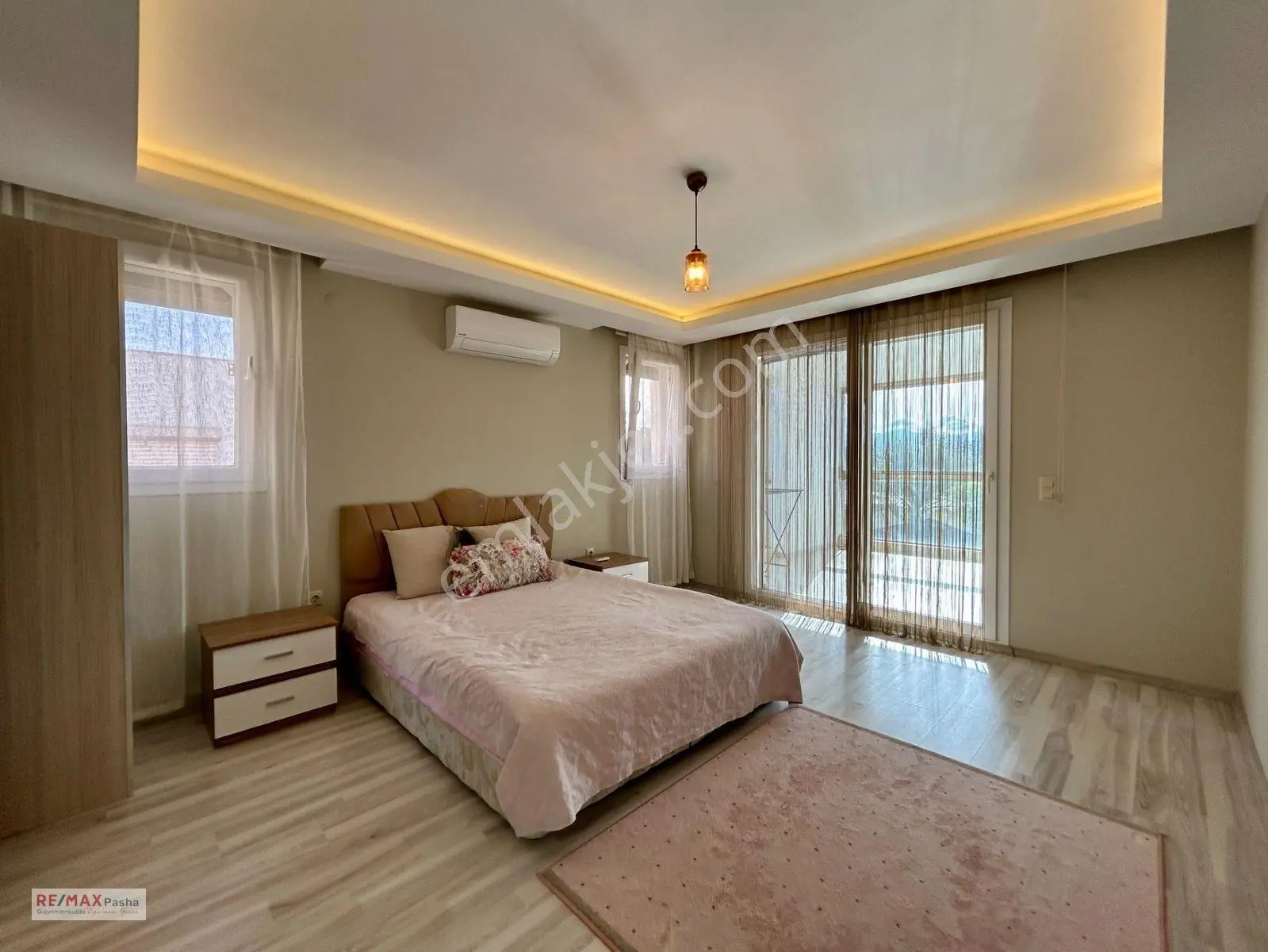 Kuşadası'nda 500 M² Arsa İçerisinde, Özel Havuzlu, Tam Müstakil 4+1 Villa — fotoğraf 32