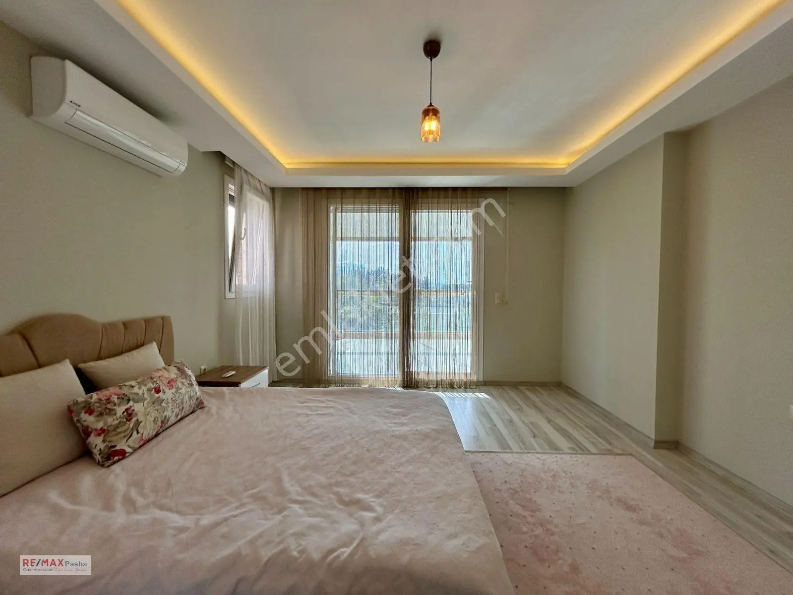 Kuşadası'nda 500 M² Arsa İçerisinde, Özel Havuzlu, Tam Müstakil 4+1 Villa — fotoğraf 33