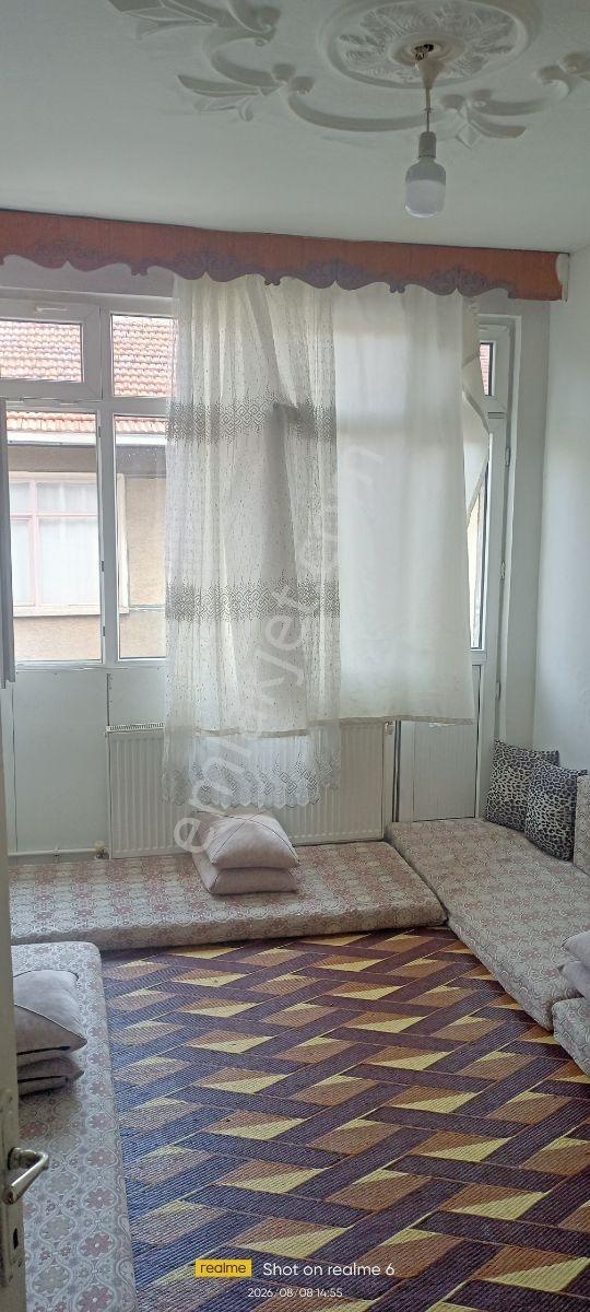 Meram Sahipata'da 14.000 Tl Kira Getirili 2+1 Daire — fotoğraf 3