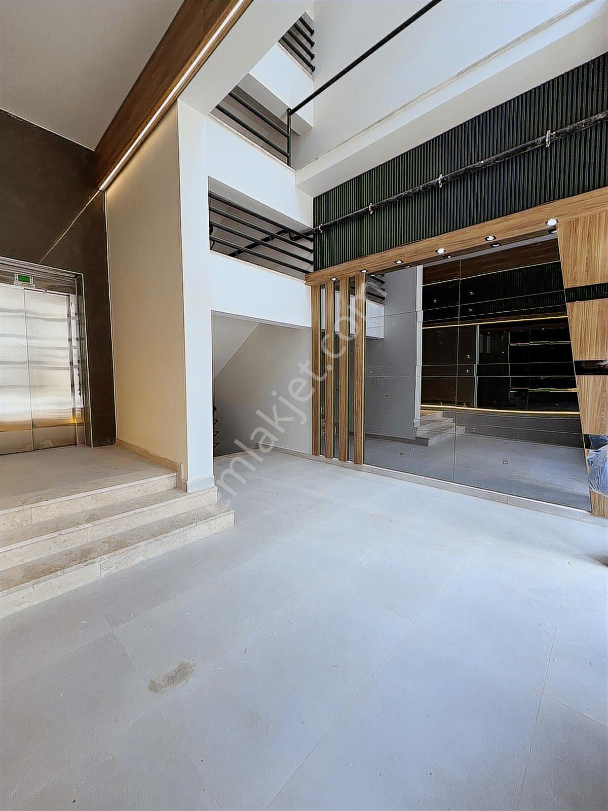Afyonkarahisar'ın En Prestijli Mahalle'sinde Satılık 4+1 Daire ! — fotoğraf 3