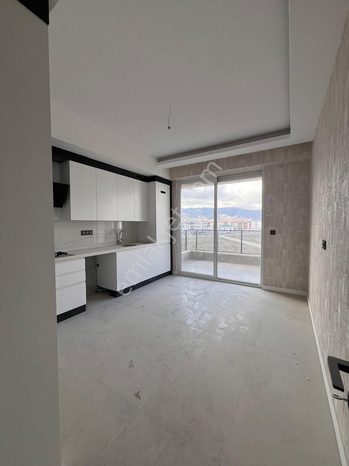 Afyonkarahisar'ın En Prestijli Mahalle'sinde Satılık 4+1 Daire ! — fotoğraf 8