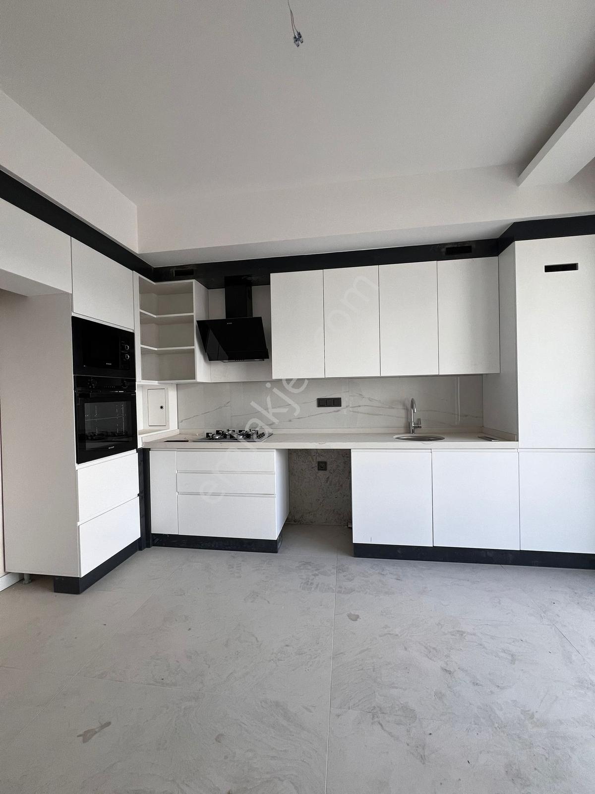 Afyonkarahisar'ın En Prestijli Mahalle'sinde Satılık 4+1 Daire ! — fotoğraf 9