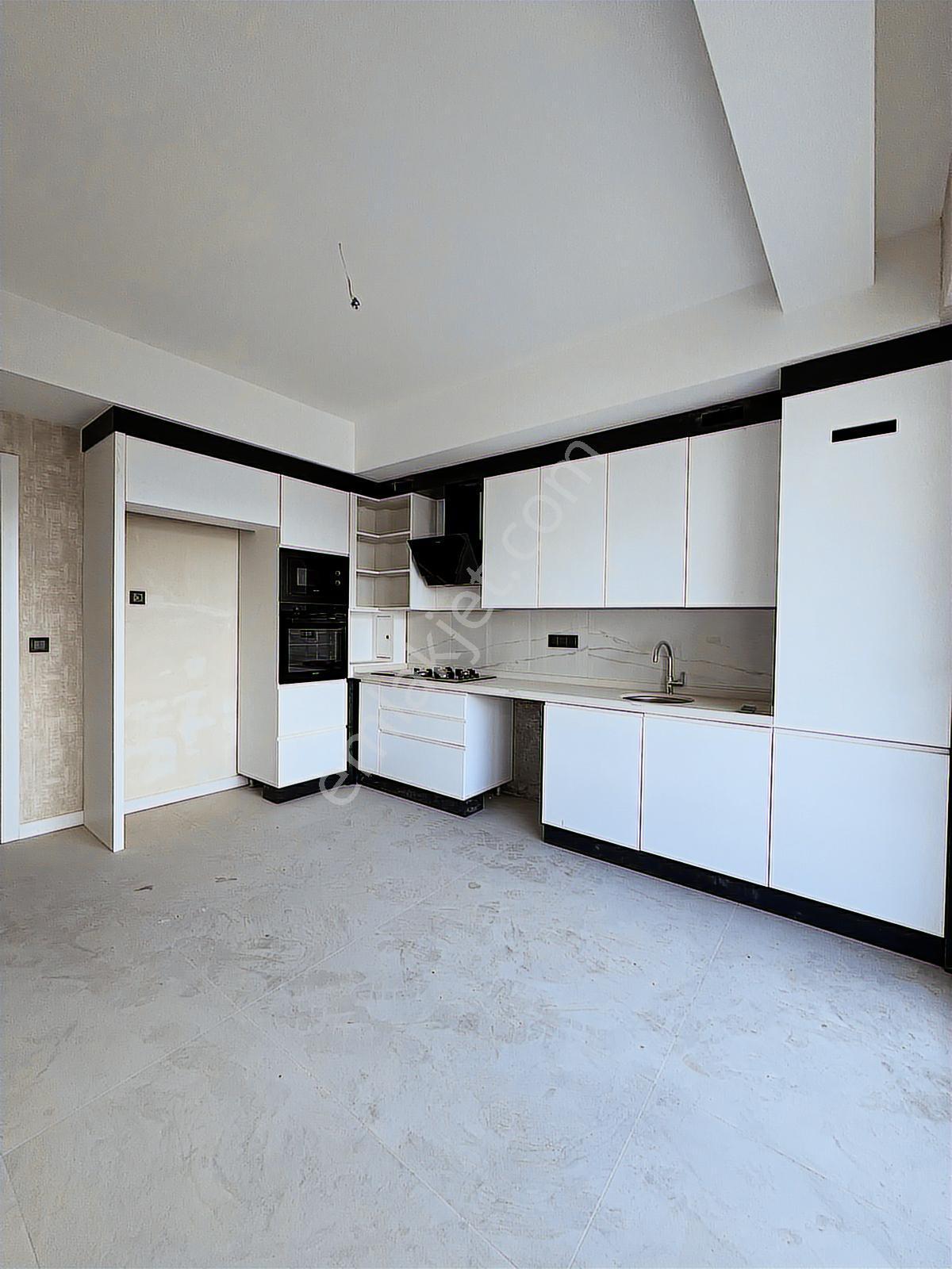 Afyonkarahisar'ın En Prestijli Mahalle'sinde Satılık 4+1 Daire ! — fotoğraf 10