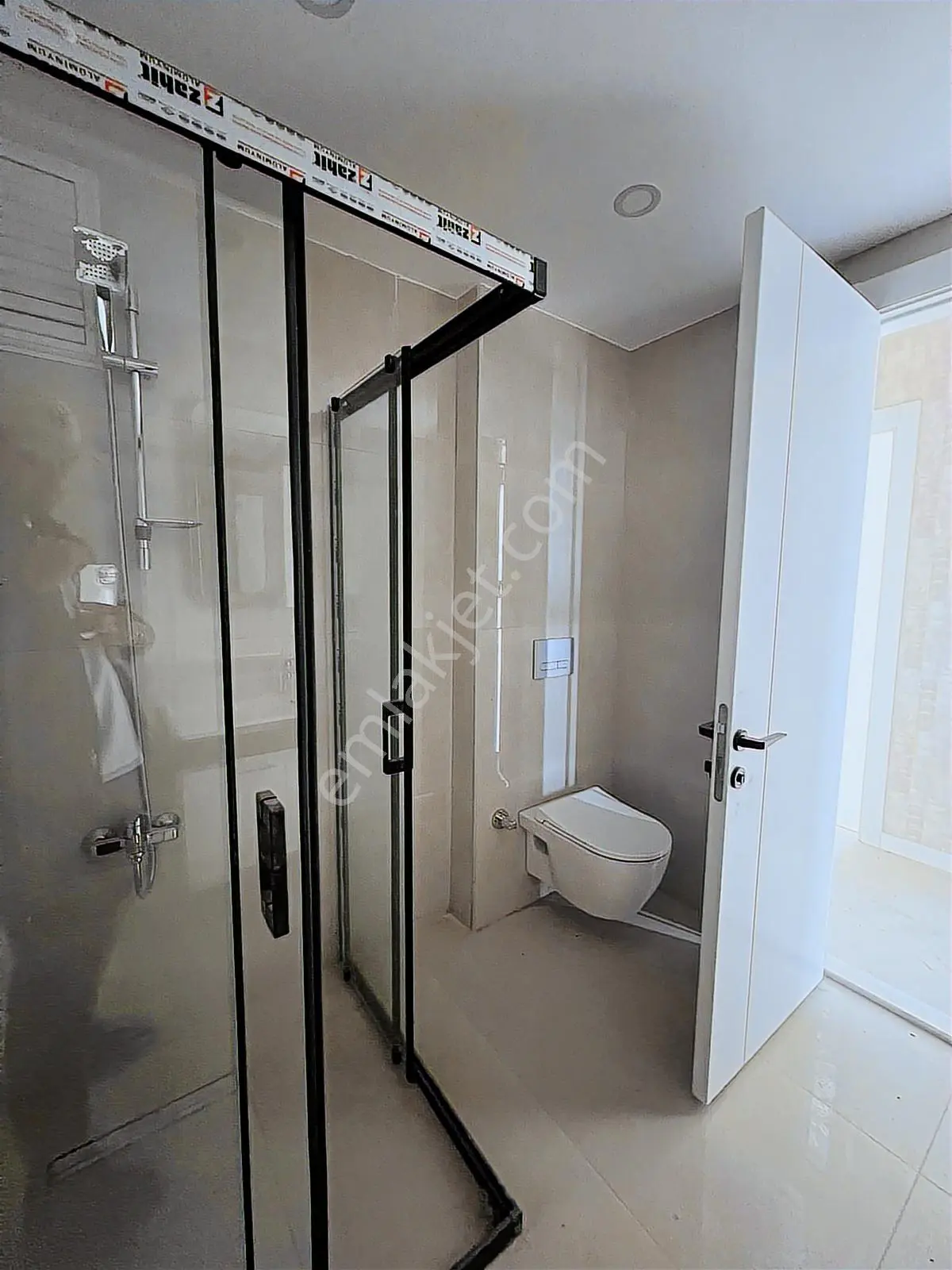 Afyonkarahisar'ın En Prestijli Mahalle'sinde Satılık 4+1 Daire ! — fotoğraf 15