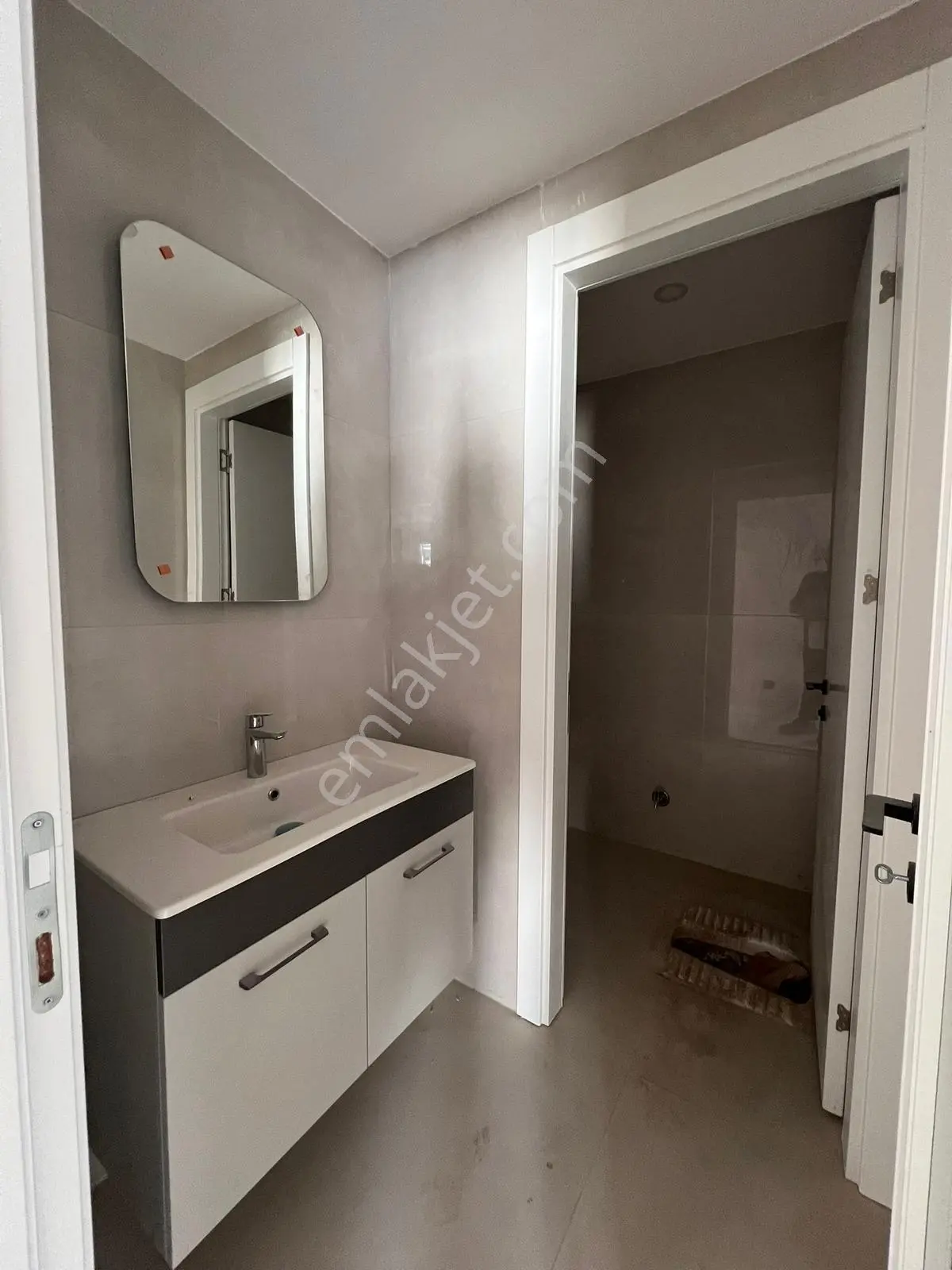 Afyonkarahisar'ın En Prestijli Mahalle'sinde Satılık 4+1 Daire ! — fotoğraf 21