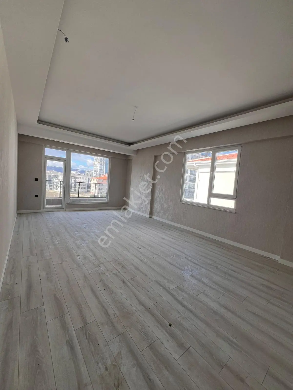 Afyonkarahisar'ın En Prestijli Mahalle'sinde Satılık 4+1 Daire ! — fotoğraf 25