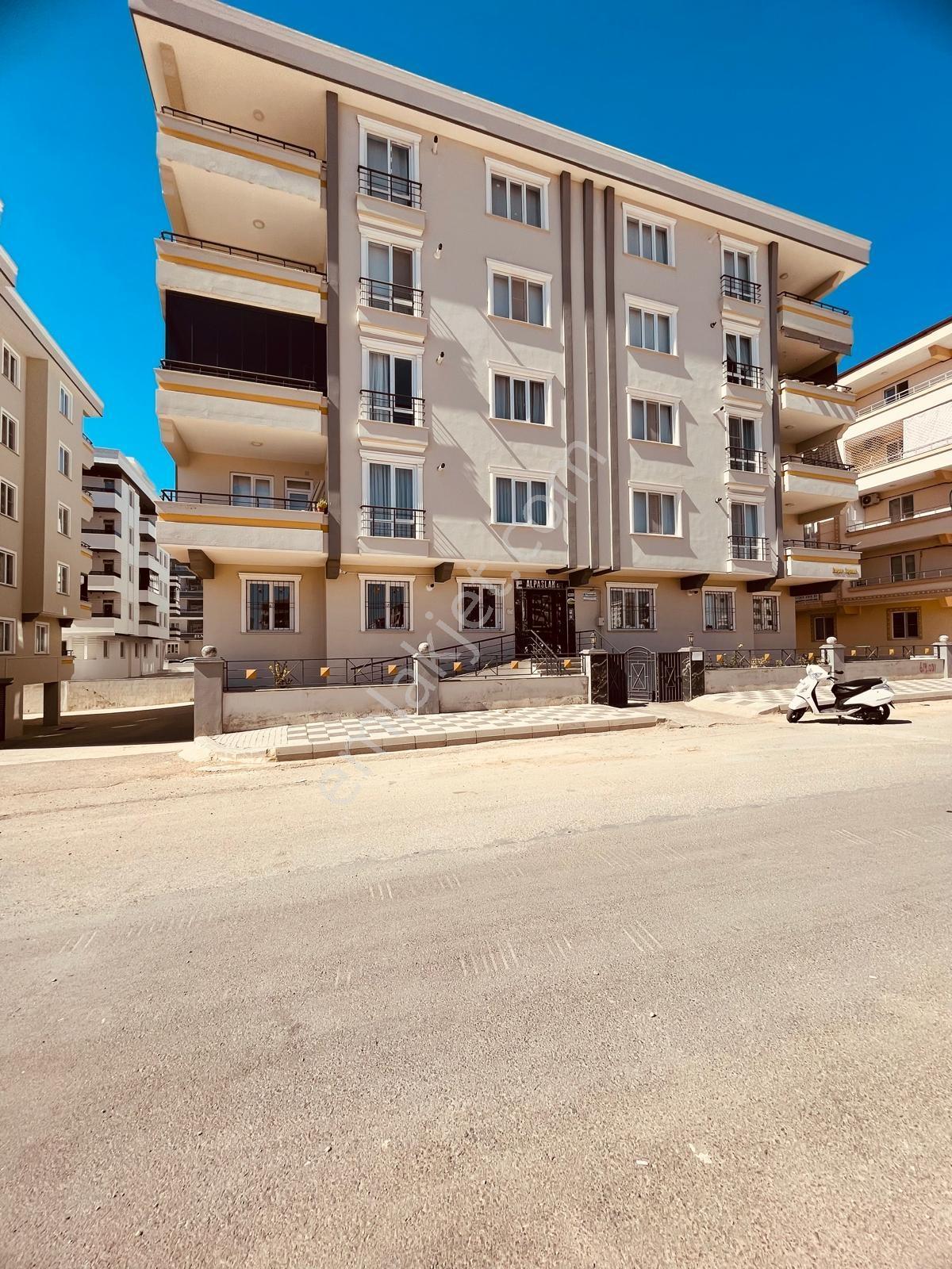 Hadi Gayrimenkluden Yenibeşevle Karakol Arkası Satılık 3+1 Daire — fotoğraf 2
