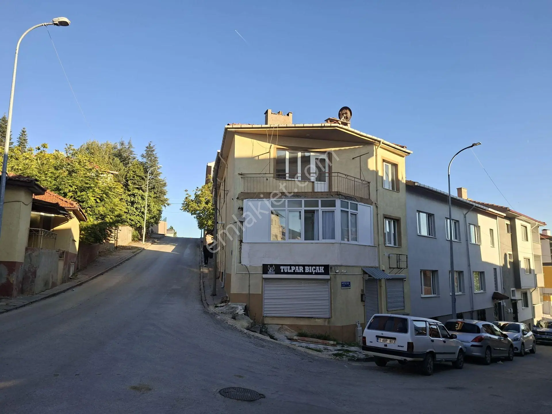 Hal Meydanı Ve Çarşı Merkezine 150m, Masrafsız, Yatırımlık/oturumluk 2+1 — fotoğraf 2