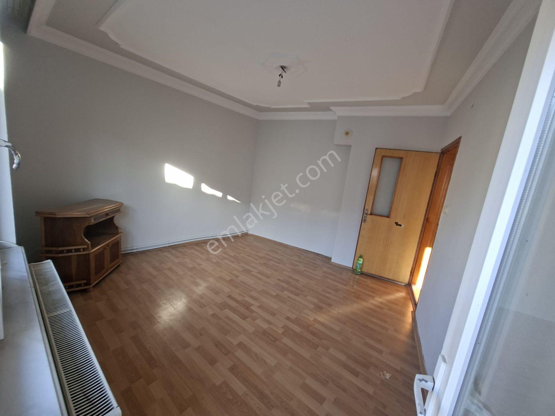 Hal Meydanı Ve Çarşı Merkezine 150m, Masrafsız, Yatırımlık/oturumluk 2+1 — fotoğraf 8