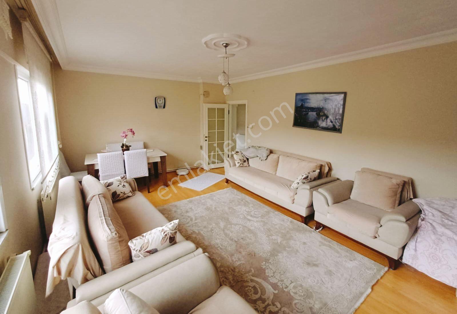 Merkez Emlâk Armağan'dan 3+1 4.kat 136 M² İçi Yapılı Daire — fotoğraf 2