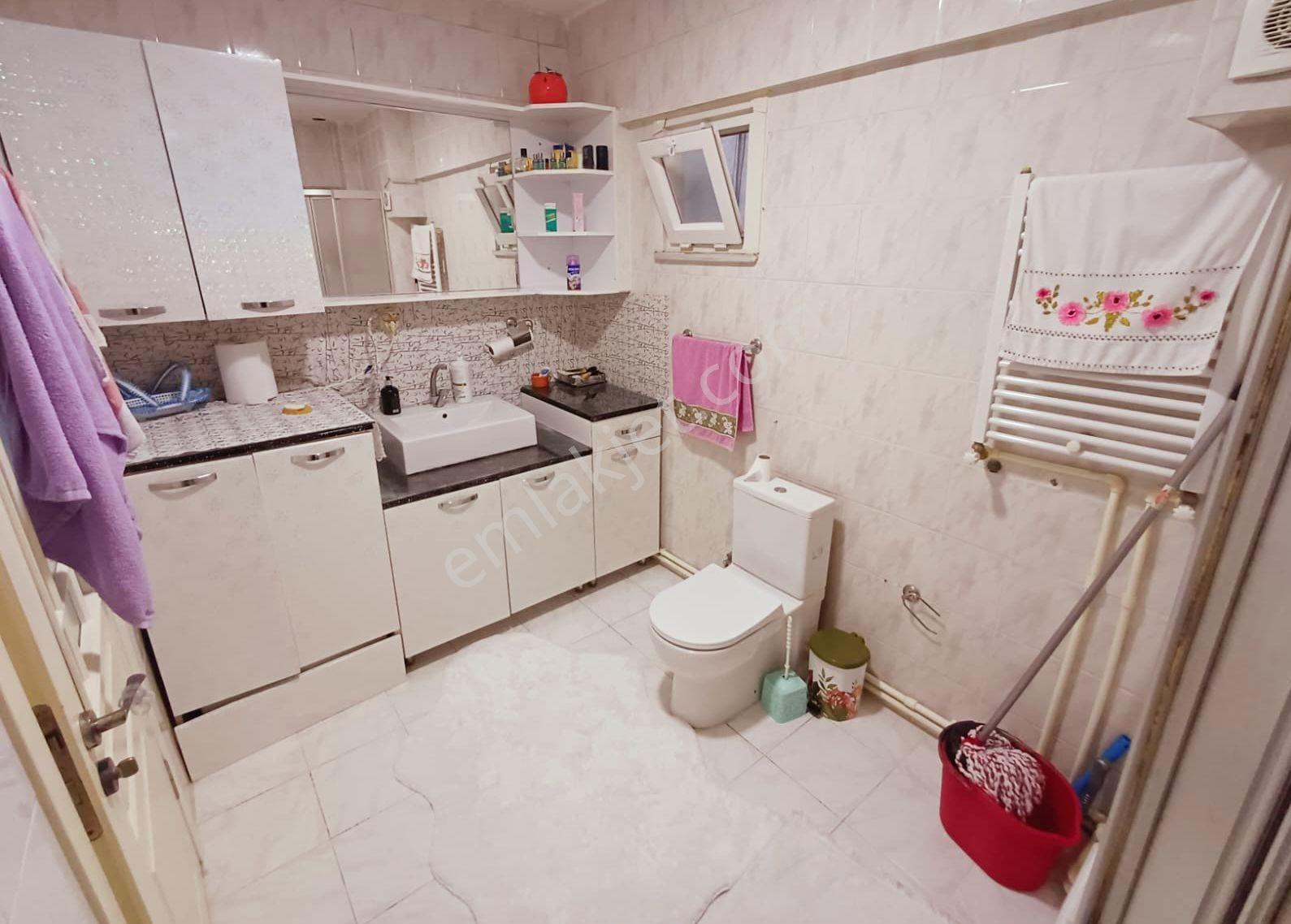 Merkez Emlâk Armağan'dan 3+1 4.kat 136 M² İçi Yapılı Daire — fotoğraf 9