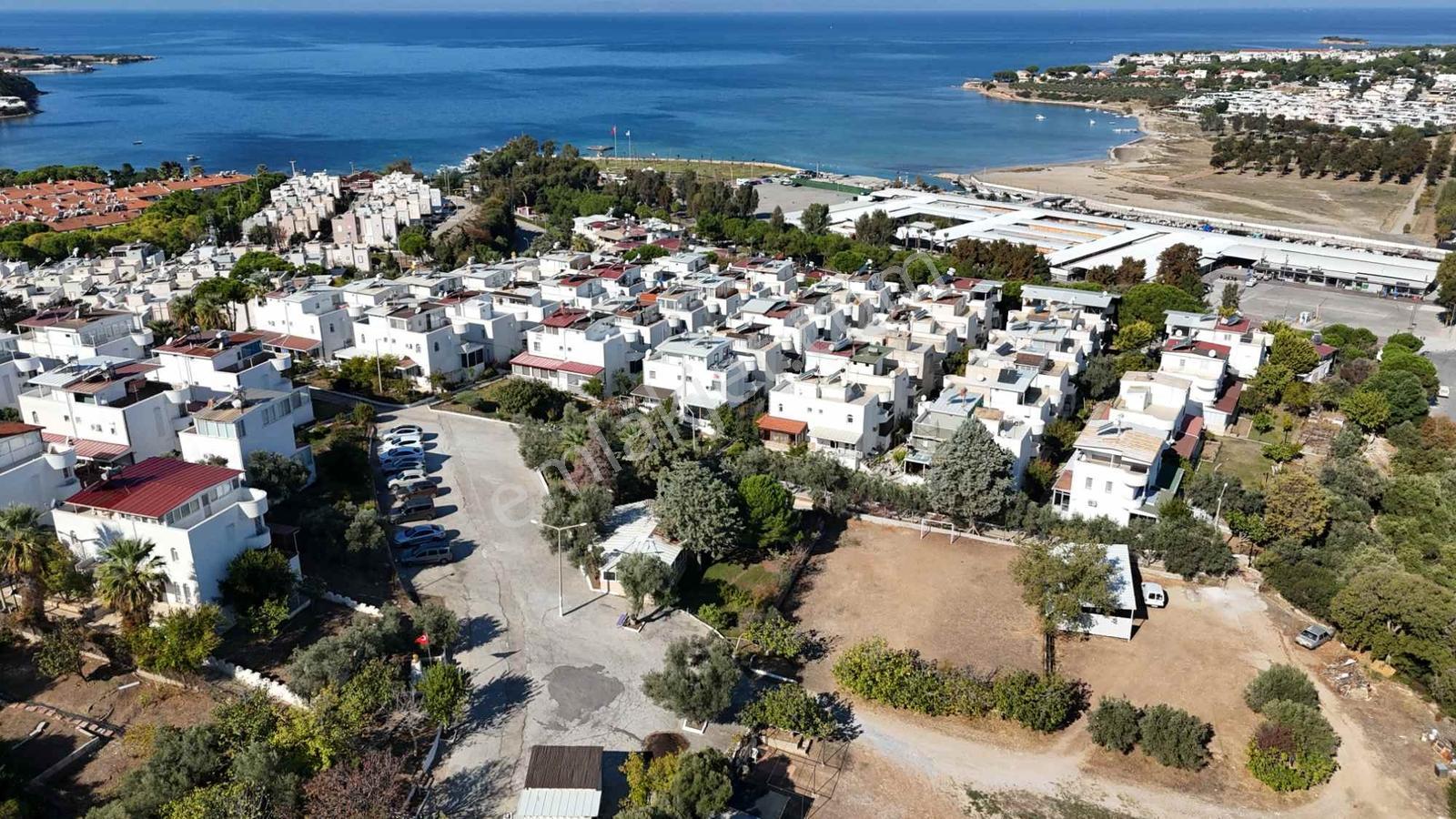 Didim Mavişehirde Güney-batı Cepheli 3 Katlı 3+1 Villa | Balkon — fotoğraf 27
