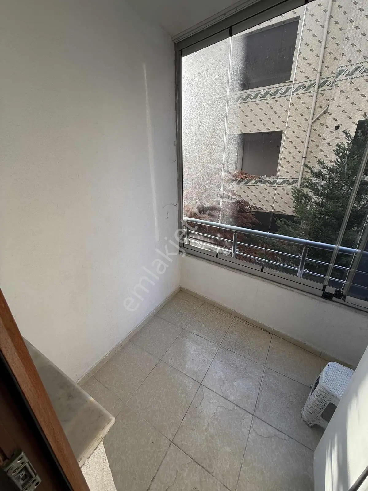 Cumhuriyet Mahallesinde 3+1 1 İnci Kat Daire Asansörlü — fotoğraf 3