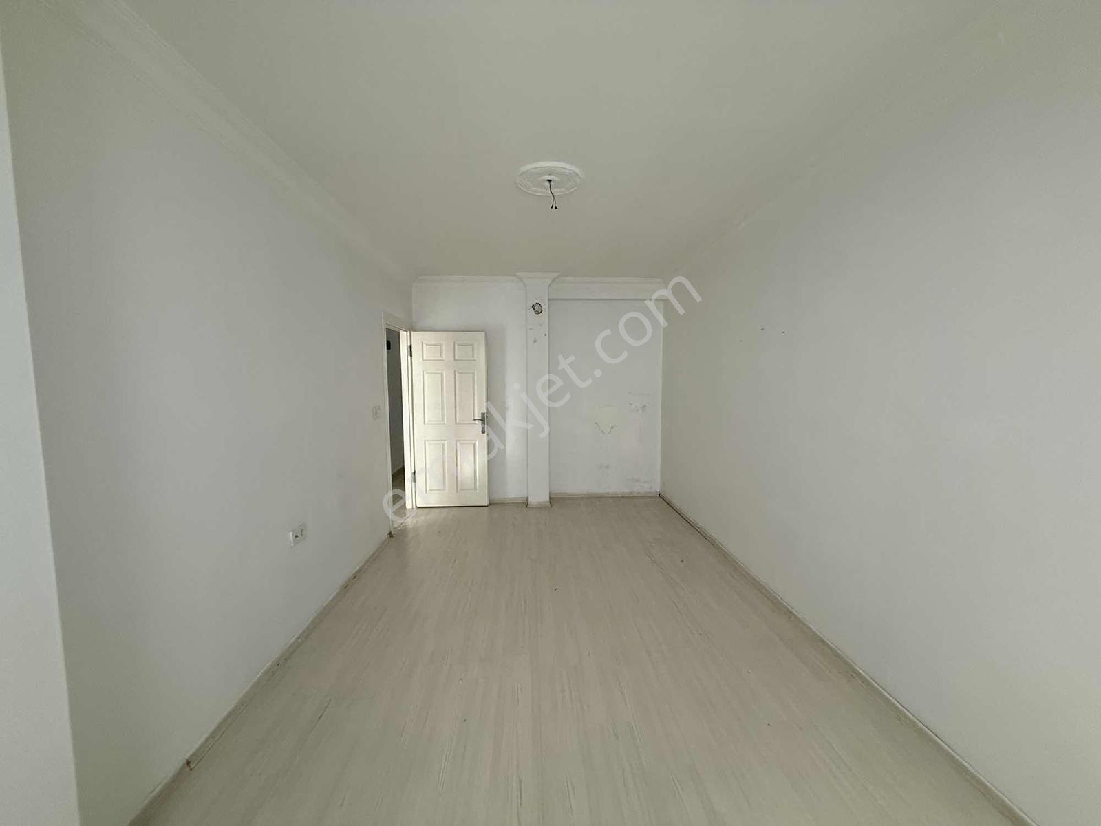 Cumhuriyet Mahallesinde 3+1 1 İnci Kat Daire Asansörlü — fotoğraf 9