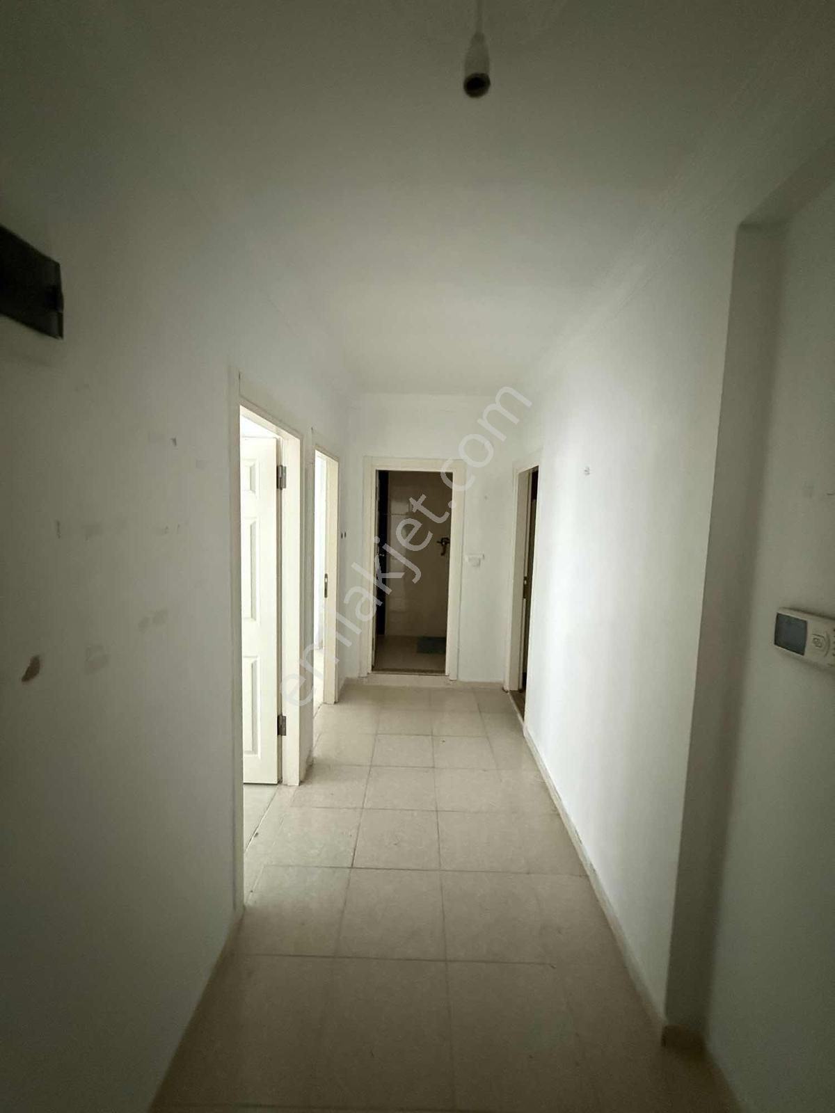 Cumhuriyet Mahallesinde 3+1 1 İnci Kat Daire Asansörlü — fotoğraf 17