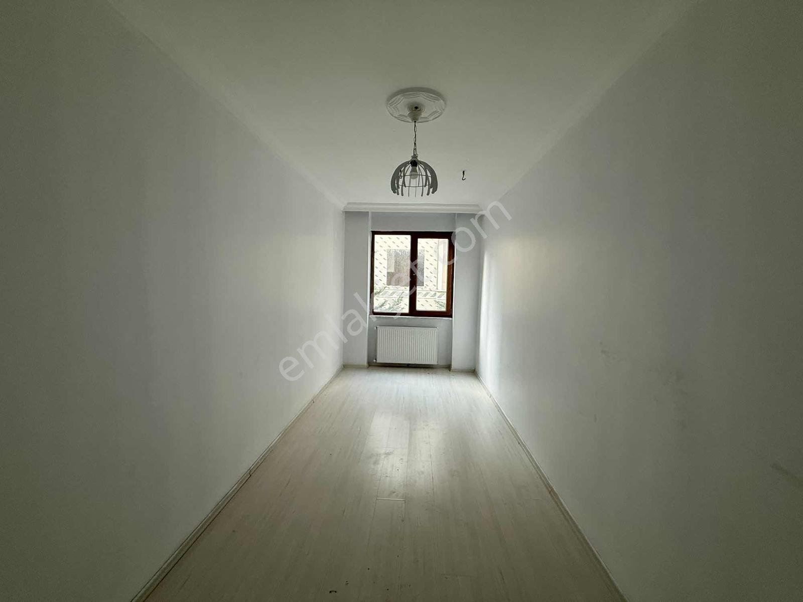 Cumhuriyet Mahallesinde 3+1 1 İnci Kat Daire Asansörlü — fotoğraf 18