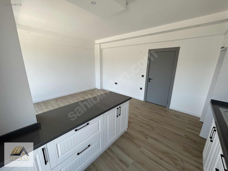 Onmax Bahçelievler' Satılık Önü Açık Ferah 1+1 Daire — fotoğraf 16