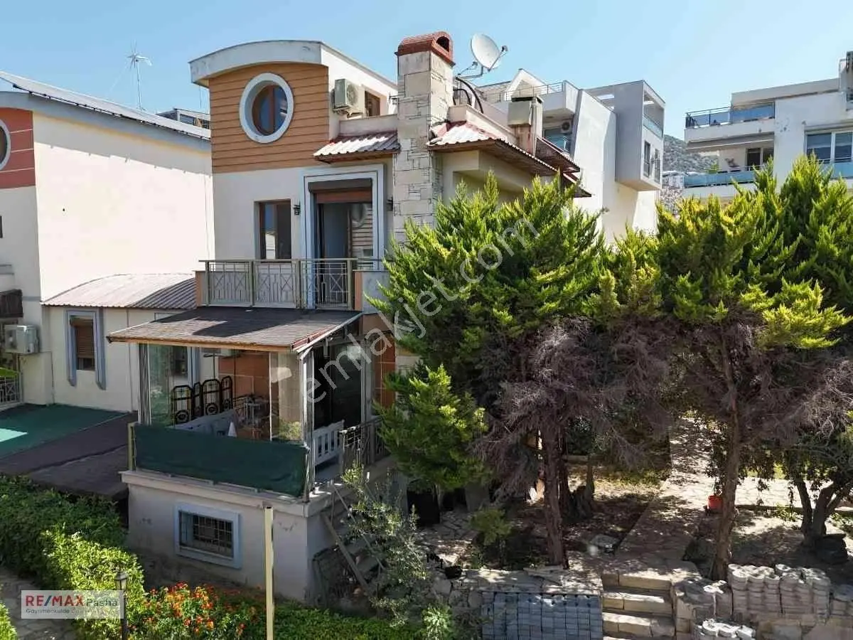 Kuşadası Marına Bölgesi, Raınbow Vıllaları'nda 6+1 - Denız Manzaralı, Bahçeli &...