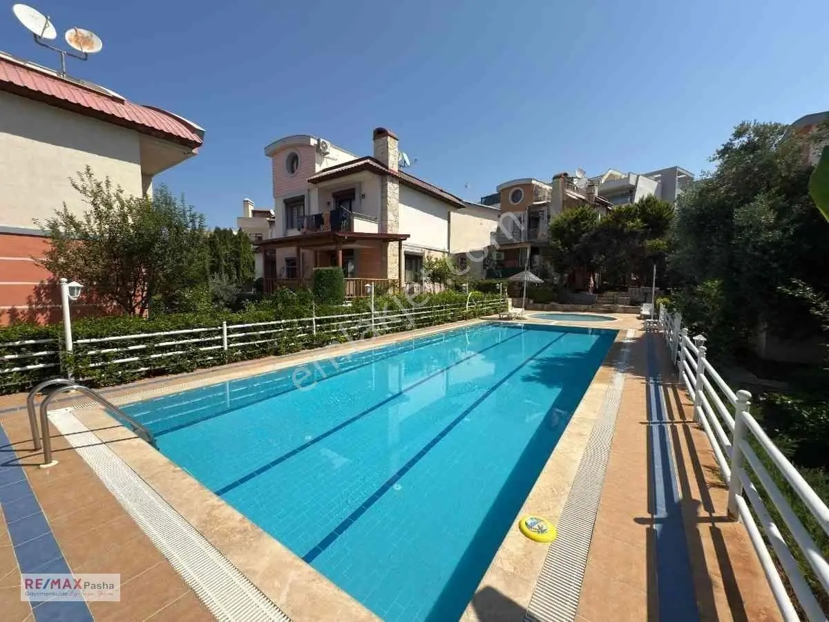 Kuşadası Marına Bölgesi, Raınbow Vıllaları'nda 6+1 - Denız Manzaralı, Bahçeli & Havuzlu Villa — fotoğraf 7