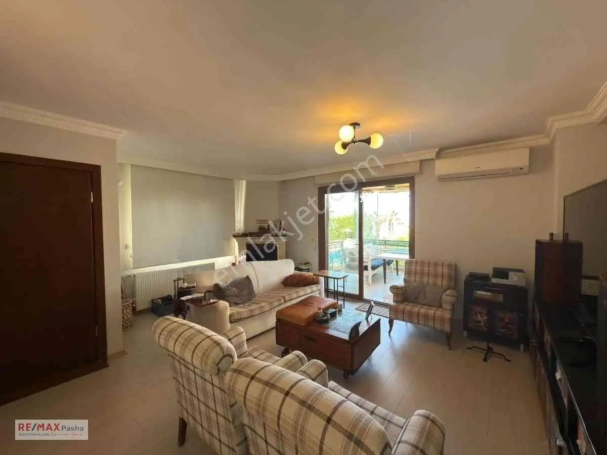 Kuşadası Marına Bölgesi, Raınbow Vıllaları'nda 6+1 - Denız Manzaralı, Bahçeli & Havuzlu Villa — fotoğraf 13