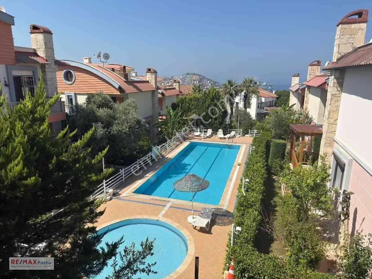 Kuşadası Marına Bölgesi, Raınbow Vıllaları'nda 6+1 - Denız Manzaralı, Bahçeli & Havuzlu Villa — fotoğraf 23