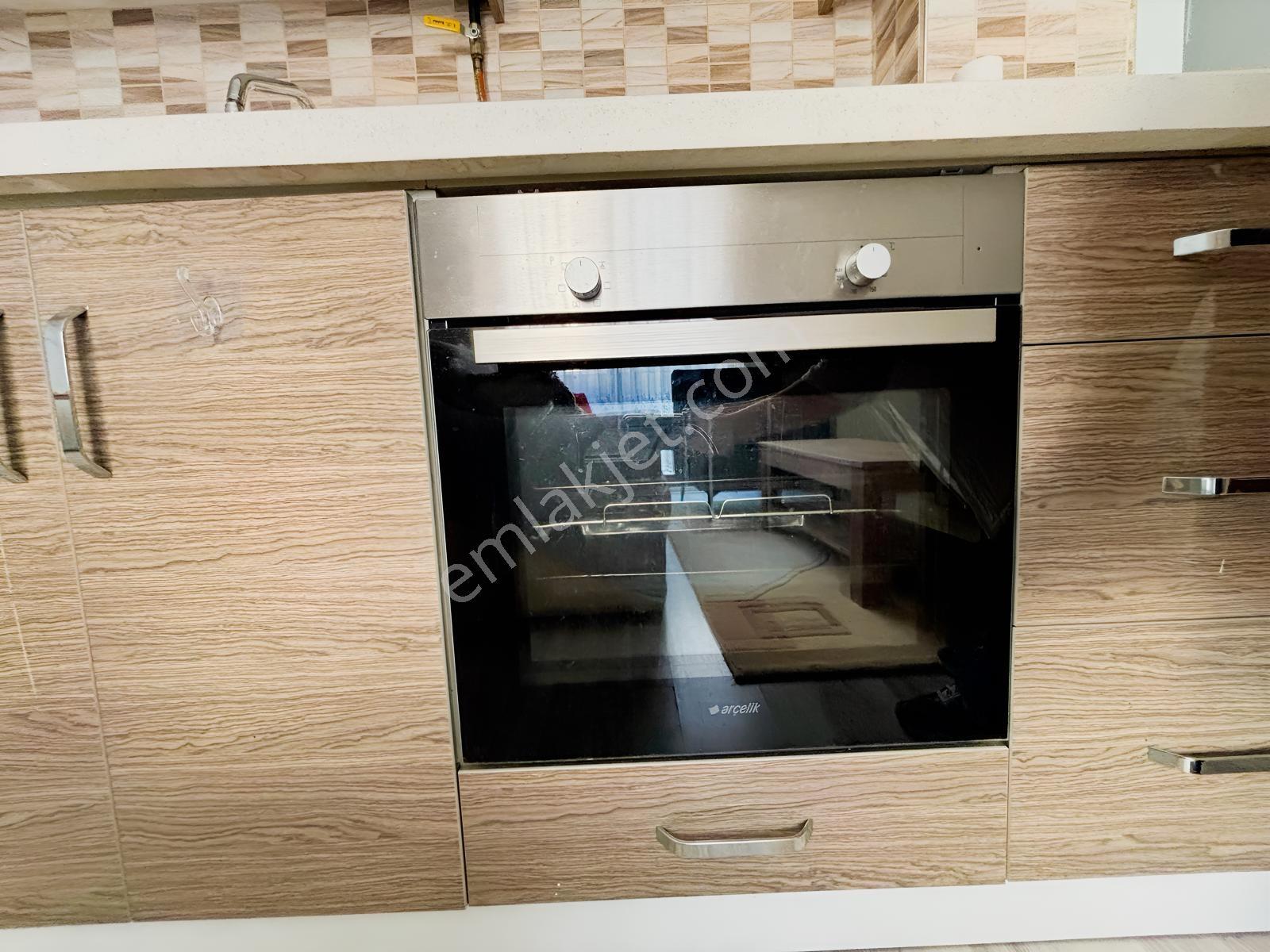 Anadolu Caddesinde Merkezi Konumda Eşyalı 1+1 Satılık Daire — fotoğraf 19
