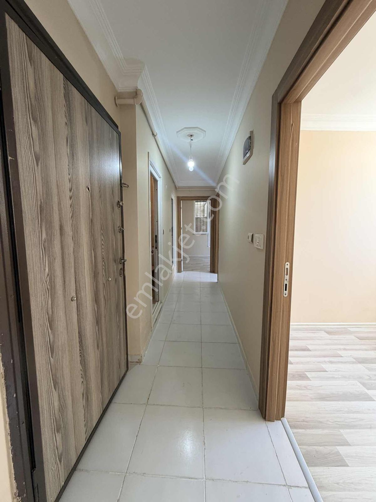 Familya Emlaktan Devlet Hastanesi Yanı 2+1 Bahçeli 75 M2 Daire — fotoğraf 2