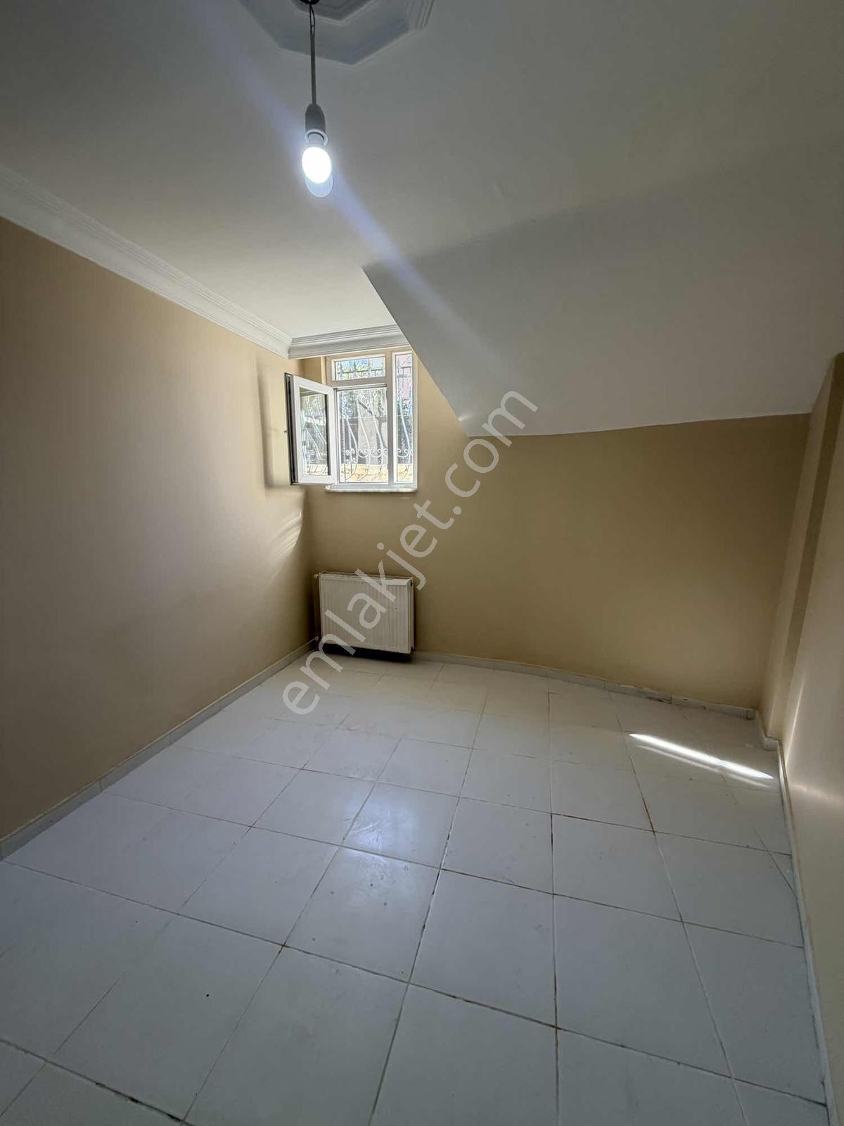Familya Emlaktan Devlet Hastanesi Yanı 2+1 Bahçeli 75 M2 Daire — fotoğraf 4