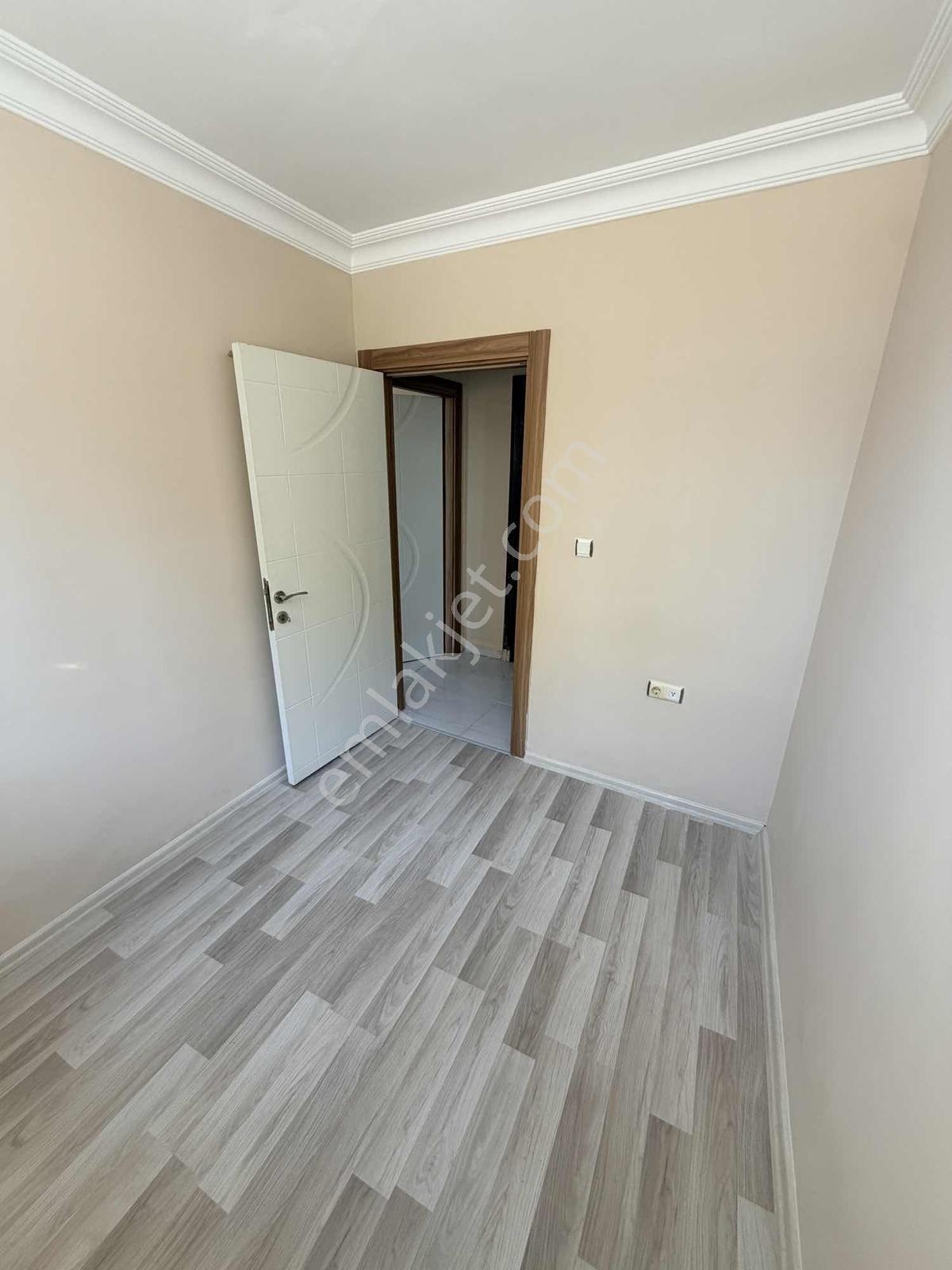 Familya Emlaktan Devlet Hastanesi Yanı 2+1 Bahçeli 75 M2 Daire — fotoğraf 6