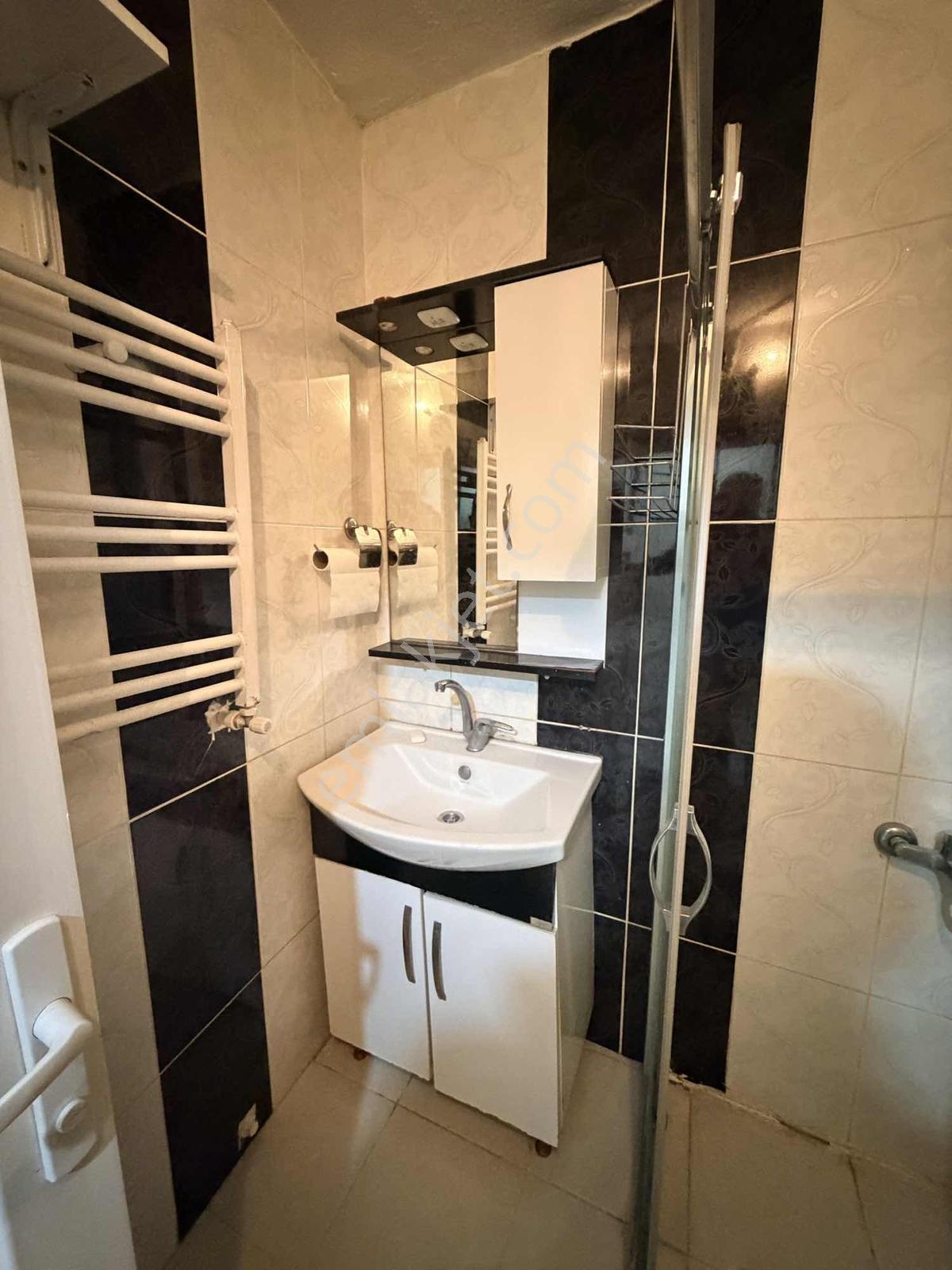Familya Emlaktan Devlet Hastanesi Yanı 2+1 Bahçeli 75 M2 Daire — fotoğraf 8