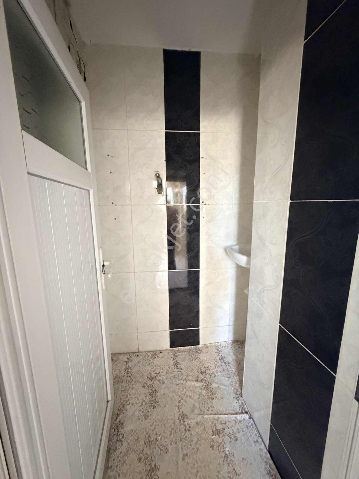 Familya Emlaktan Devlet Hastanesi Yanı 2+1 Bahçeli 75 M2 Daire — fotoğraf 11