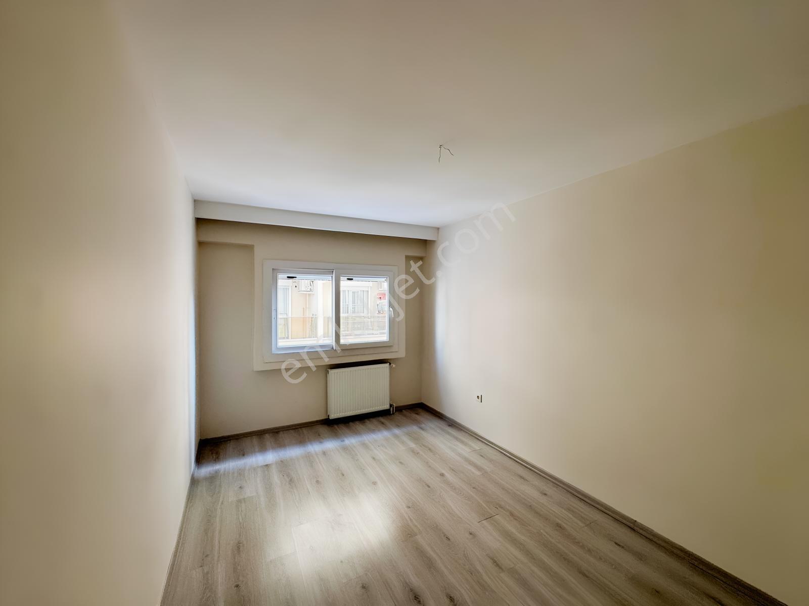Demirköprü'de Merkezi Konumda, Tadilatlı Satılık 3+1 Daire — fotoğraf 20