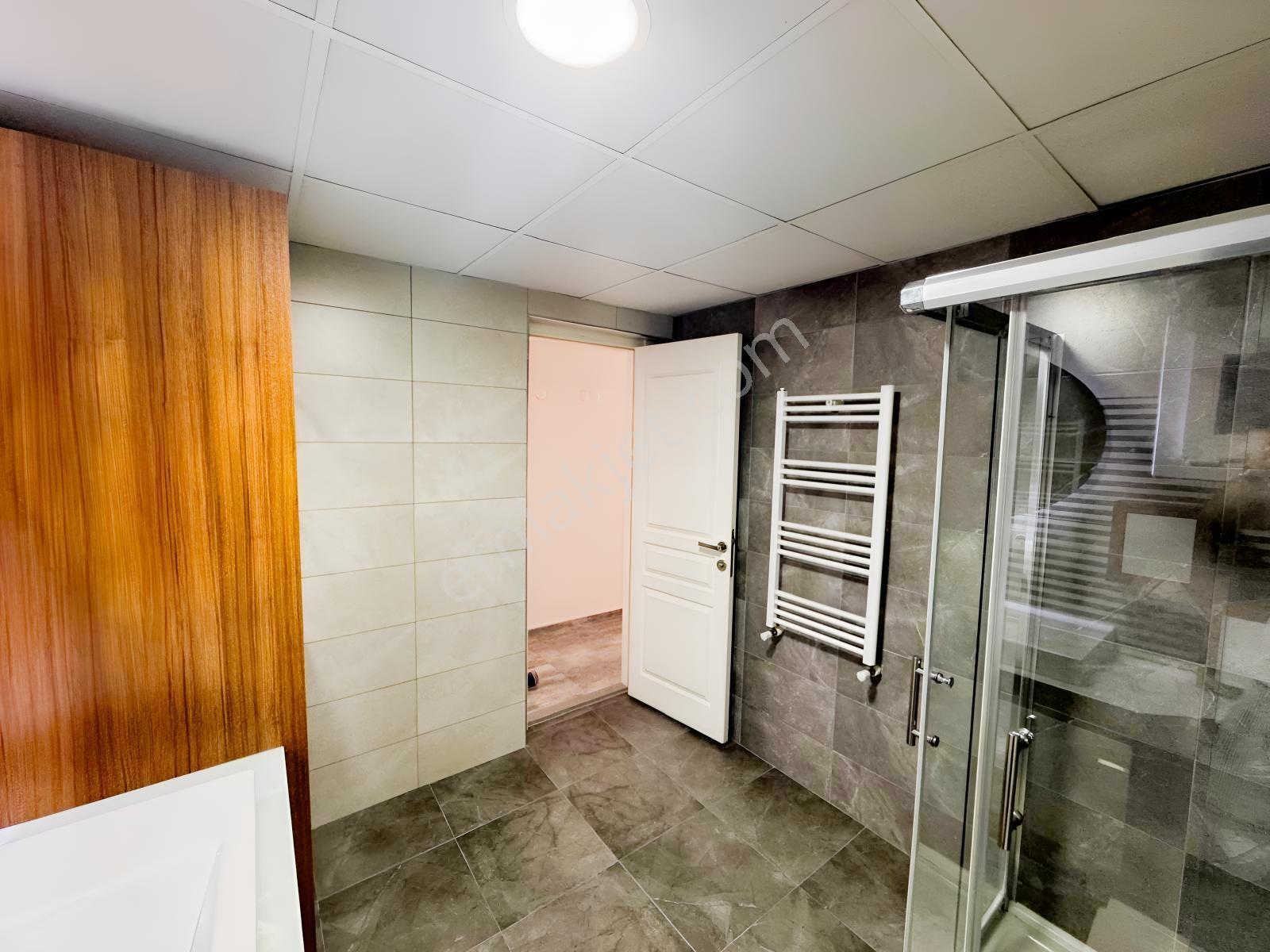 Demirköprü'de Merkezi Konumda, Tadilatlı Satılık 3+1 Daire — fotoğraf 26