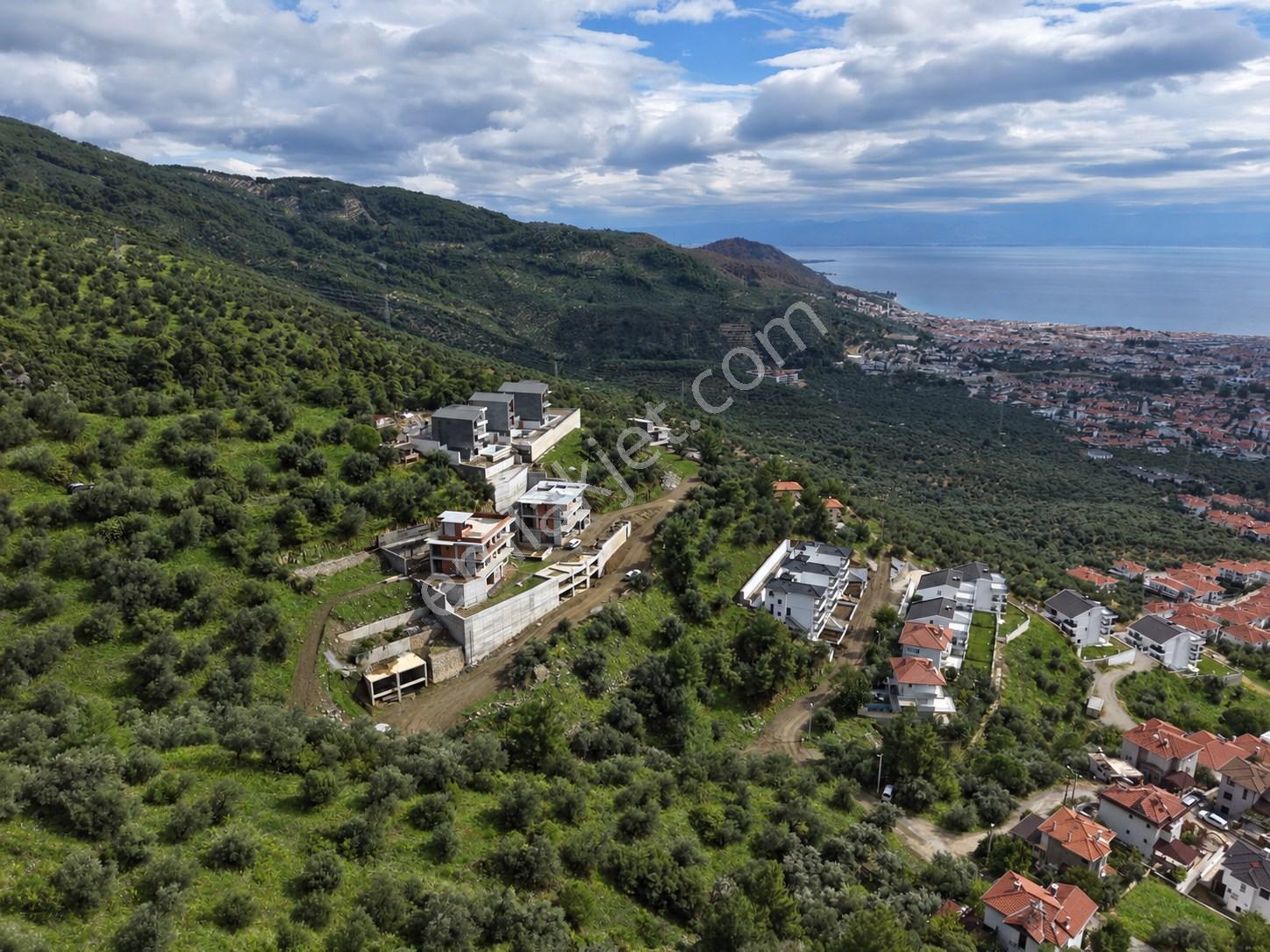 Mera Emlaktan Altınolukta Müstakil Tapulu 2 Villalık 677m2 Arsa — fotoğraf 18