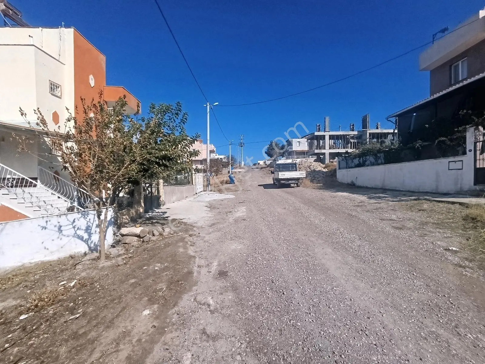 Çandarlı Merkezde 403 M2 15/30 Villa İmarlı Arsa — fotoğraf 2