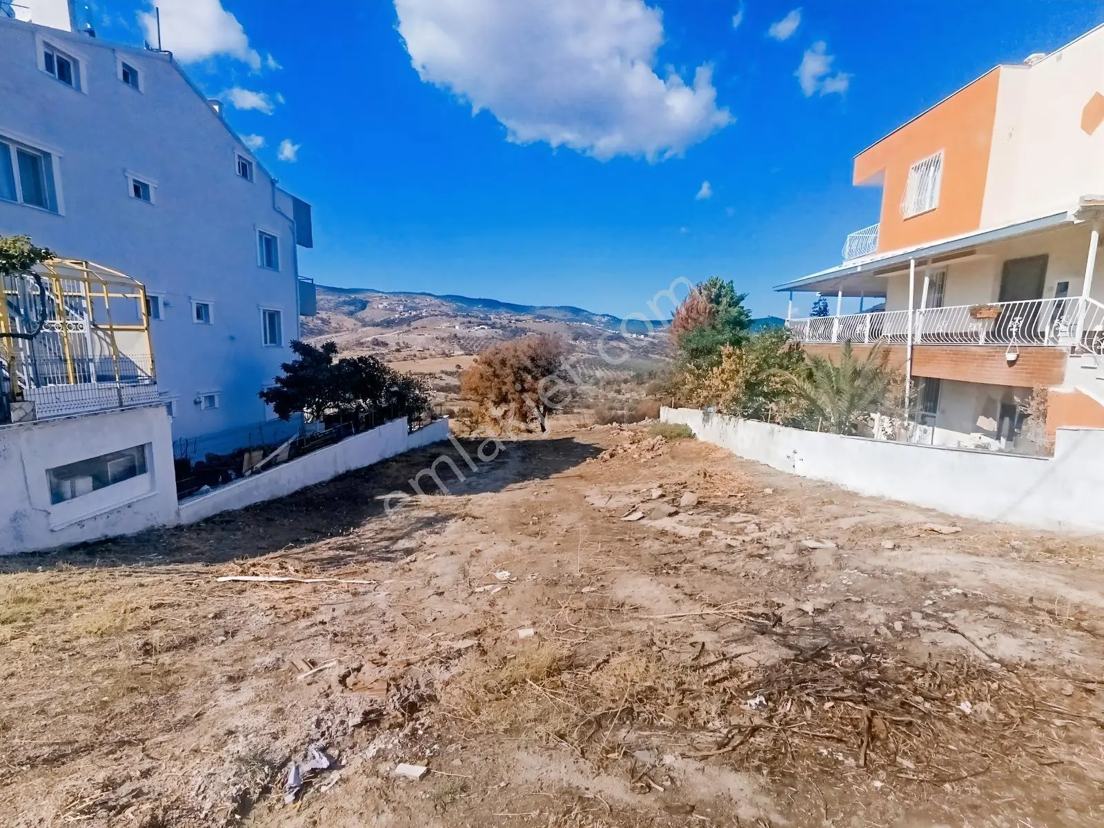 Çandarlı Merkezde 403 M2 15/30 Villa İmarlı Arsa — fotoğraf 3