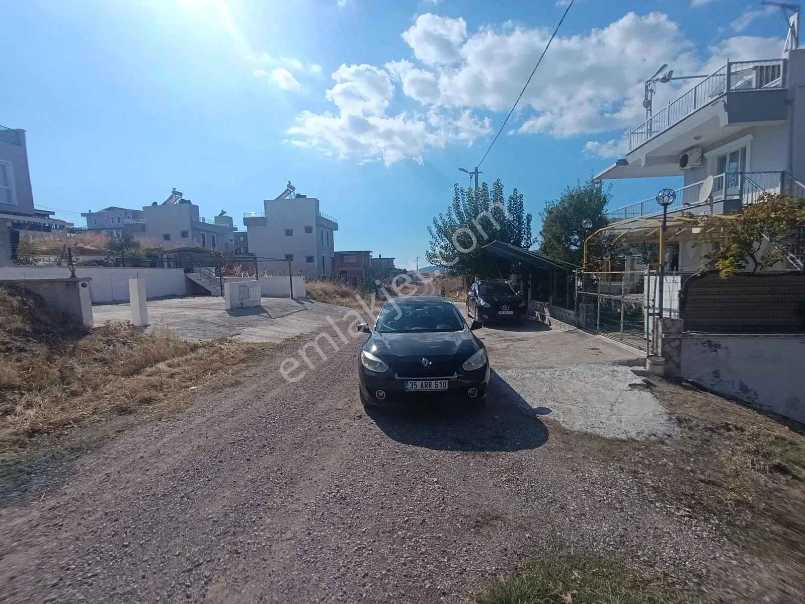 Çandarlı Merkezde 403 M2 15/30 Villa İmarlı Arsa — fotoğraf 4