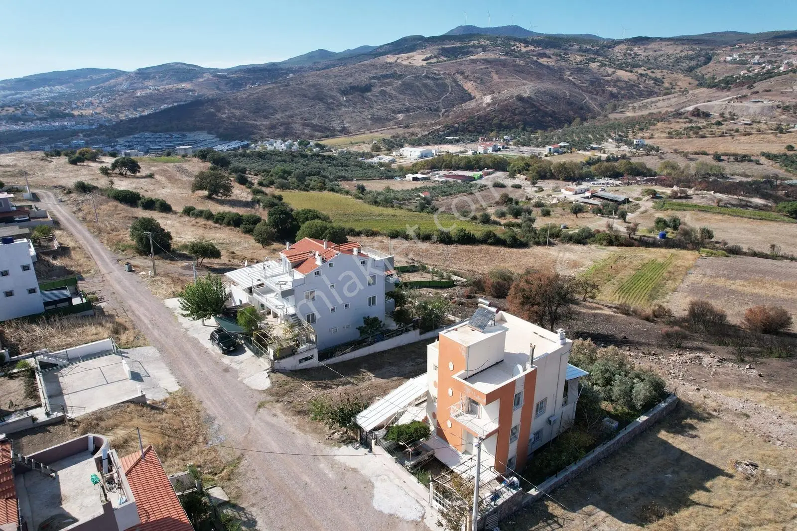 Çandarlı Merkezde 403 M2 15/30 Villa İmarlı Arsa — fotoğraf 6