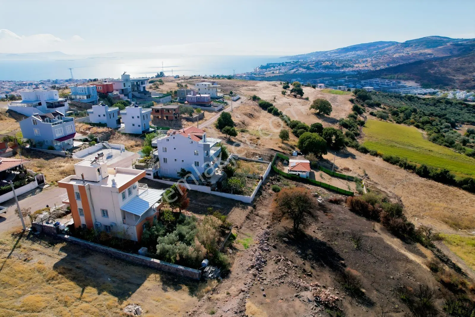 Çandarlı Merkezde 403 M2 15/30 Villa İmarlı Arsa — fotoğraf 8