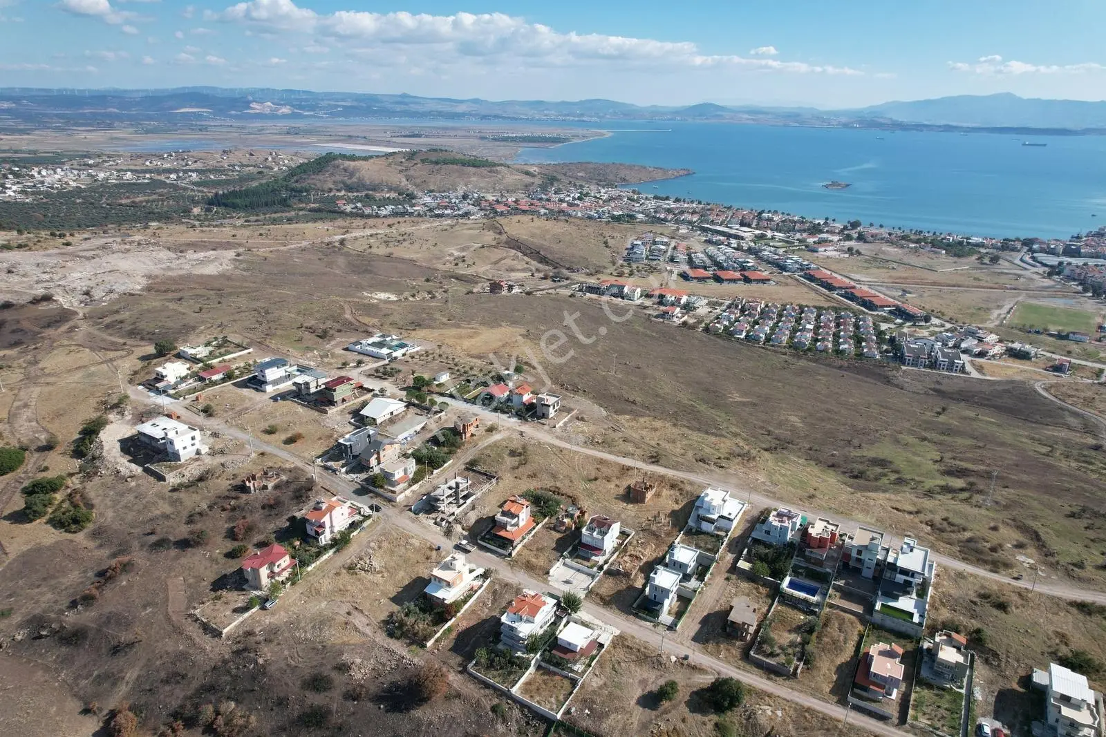 Çandarlı Merkezde 403 M2 15/30 Villa İmarlı Arsa — fotoğraf 11