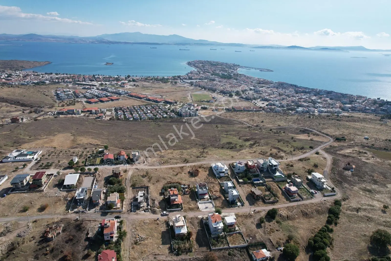 Çandarlı Merkezde 403 M2 15/30 Villa İmarlı Arsa — fotoğraf 14