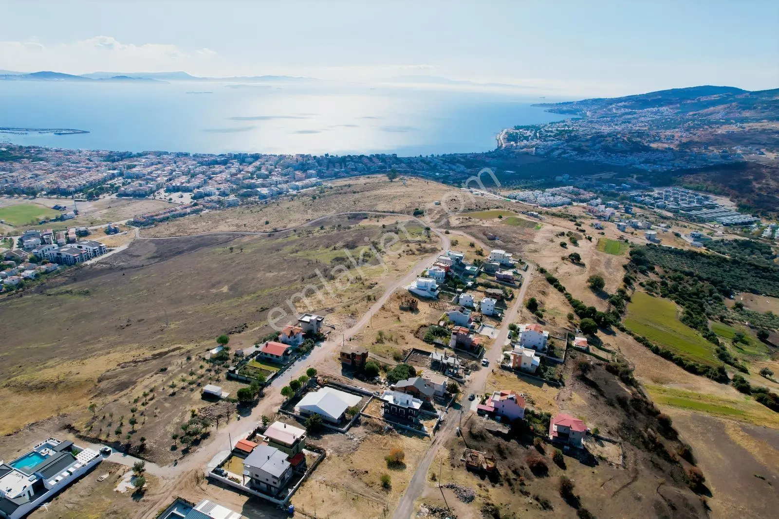 Çandarlı Merkezde 403 M2 15/30 Villa İmarlı Arsa — fotoğraf 20
