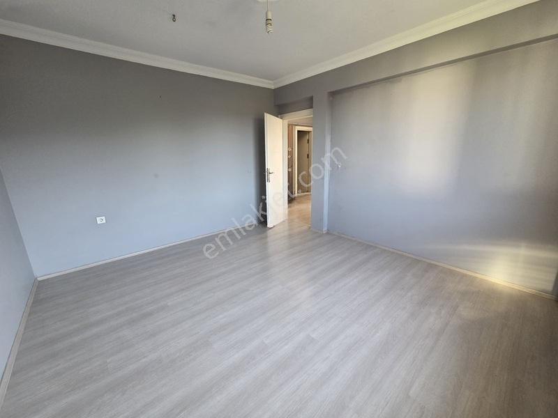 Eminevime Uygun Merkezi Konumda Ön Cephe Kombi Ankastre 3+1 — fotoğraf 6