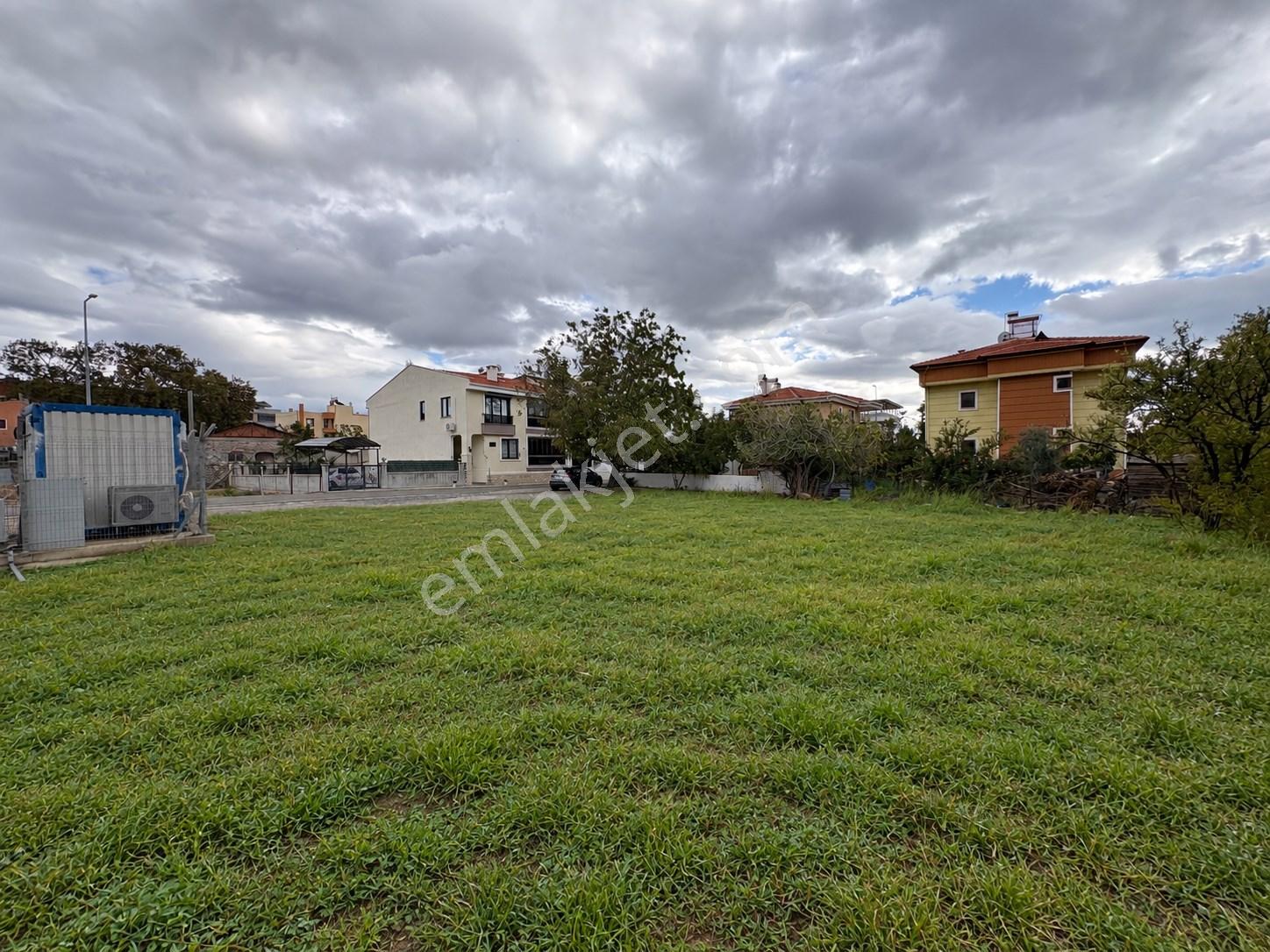 Mera Emlaktan Zeytinli Mevki 2 Villa Veya 4 Adet 1+1 368M2 Arsa