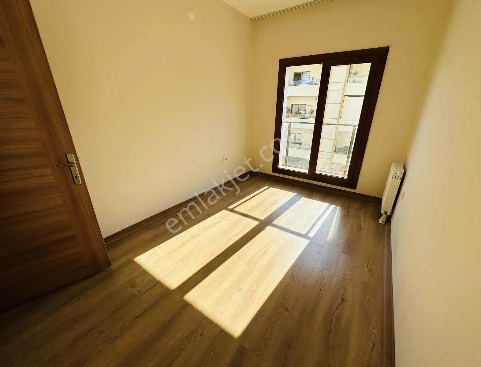 Kayaköy Toki Ga Blokta Arakat Geniş Daire — fotoğraf 2