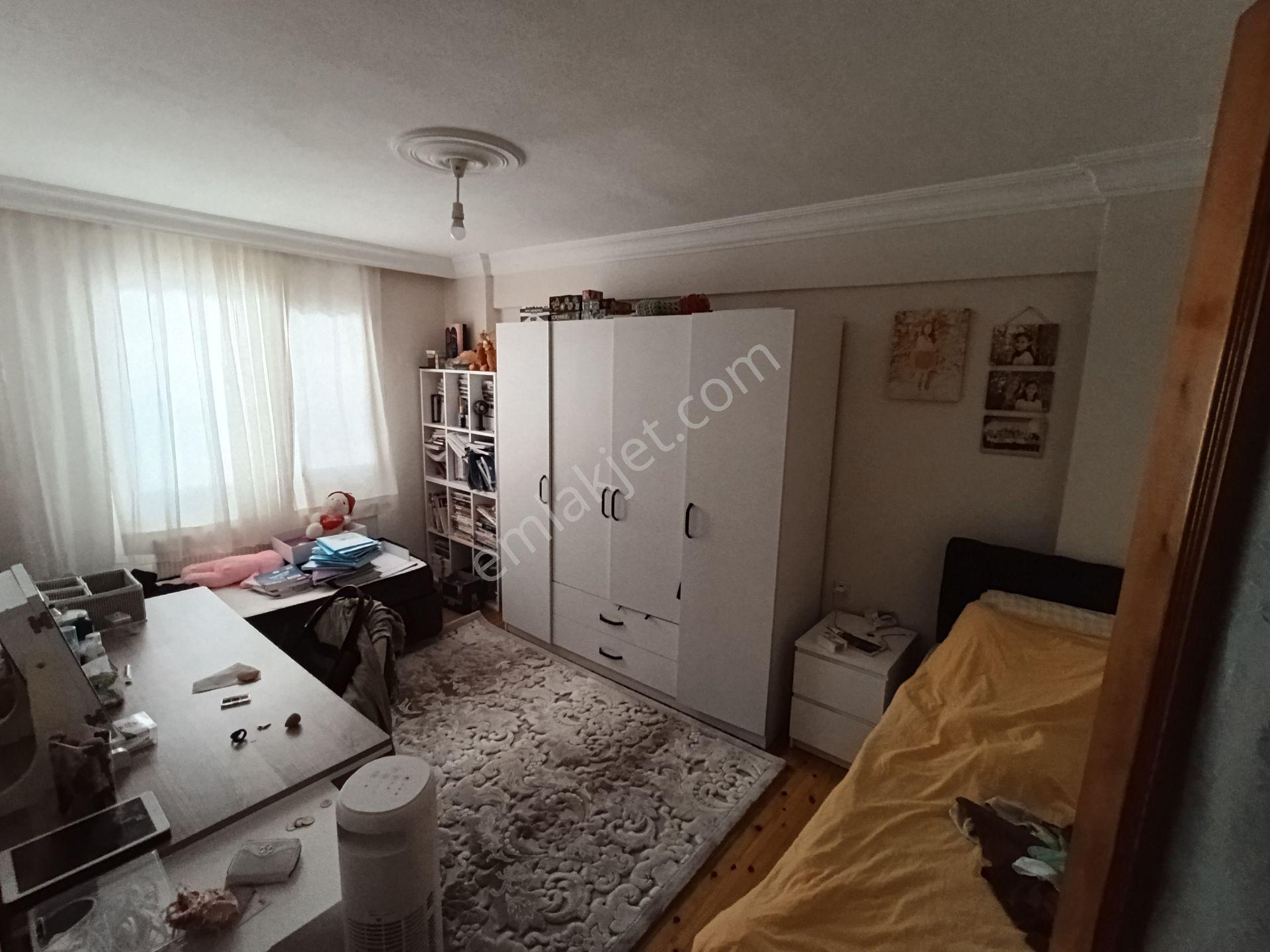 Gaziemir Önder Cd. Teraslı 3+1 Fırsat Daire — fotoğraf 8